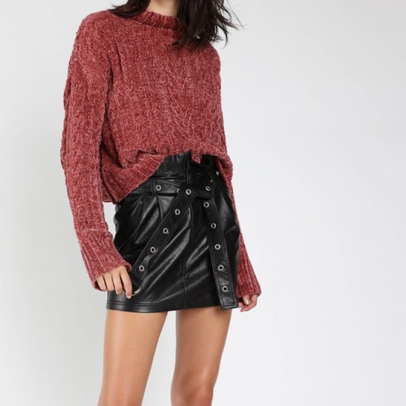 🍂 Pleather paper bag skirt - Picture 3 of 7